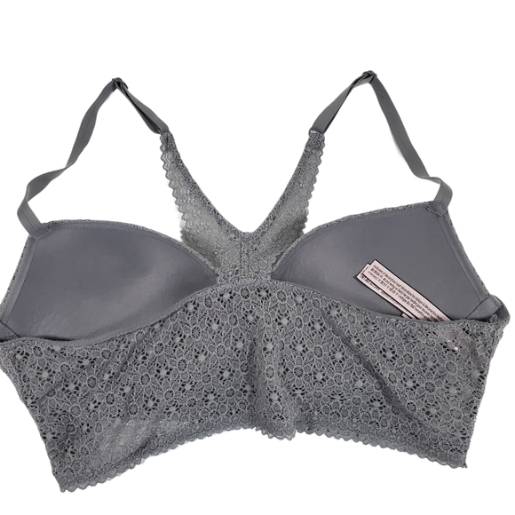 VICTORIA'S SECRET Body by Victoria Gray Lace Bra - Picture 2 of 3